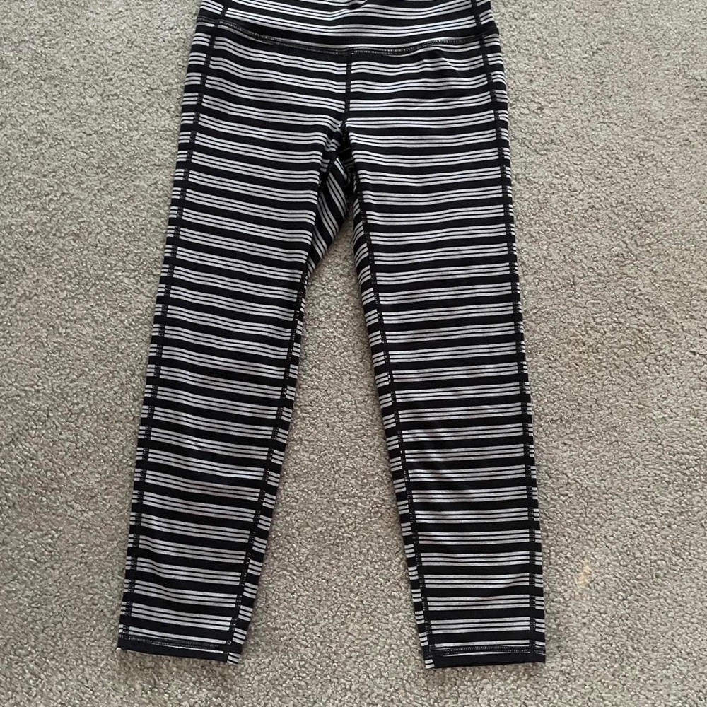 High rise Athleta Capri leggings